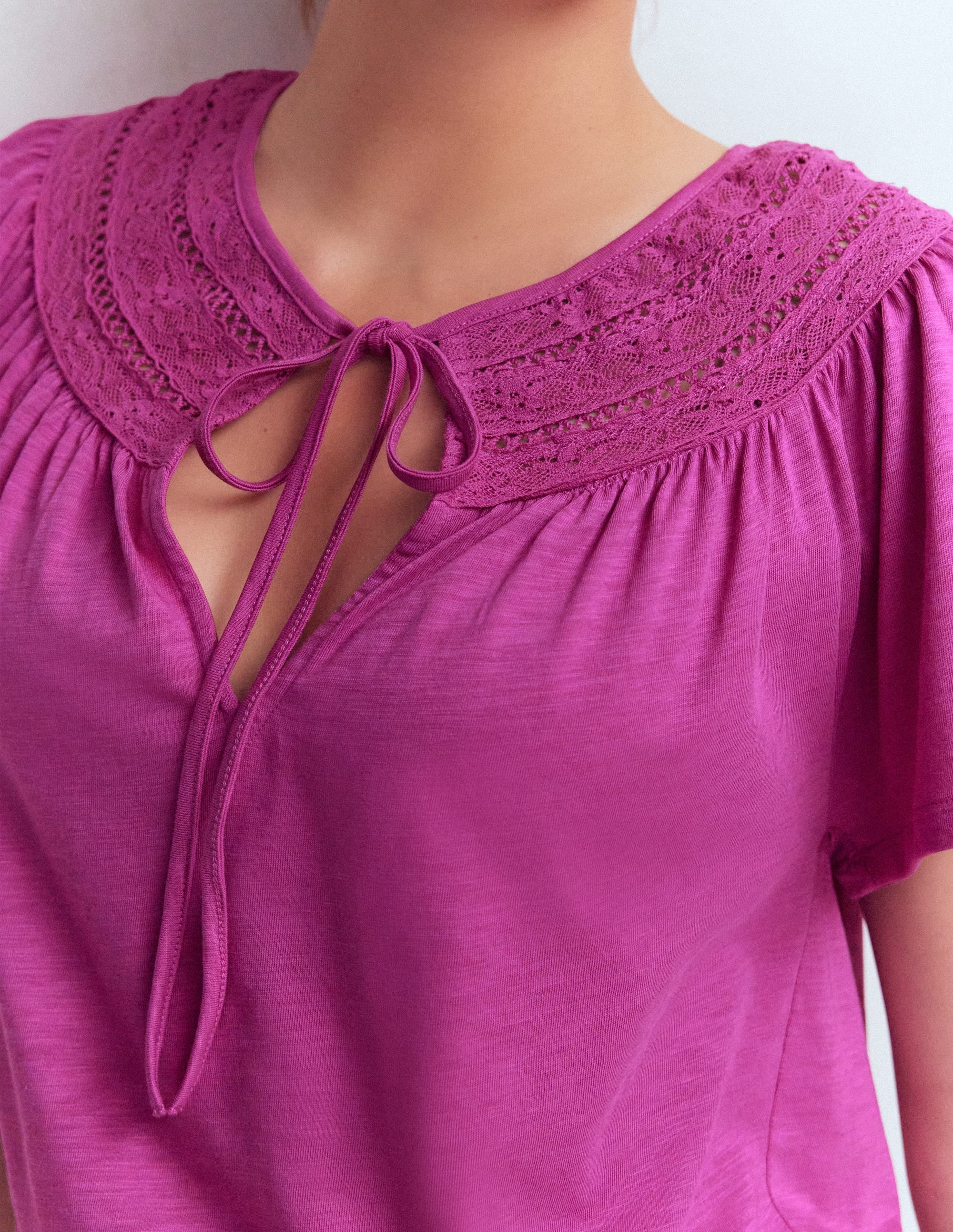 Edi Trim Detail T-shirt-Passion Flower - Image 2