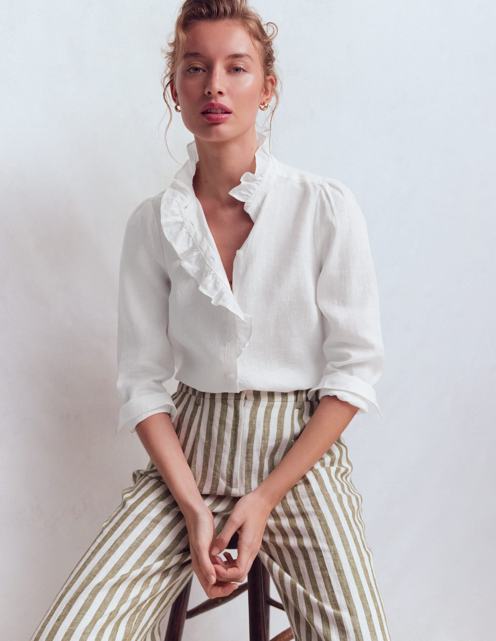 Isabel Ruffle Linen Shirt-White - Image 5