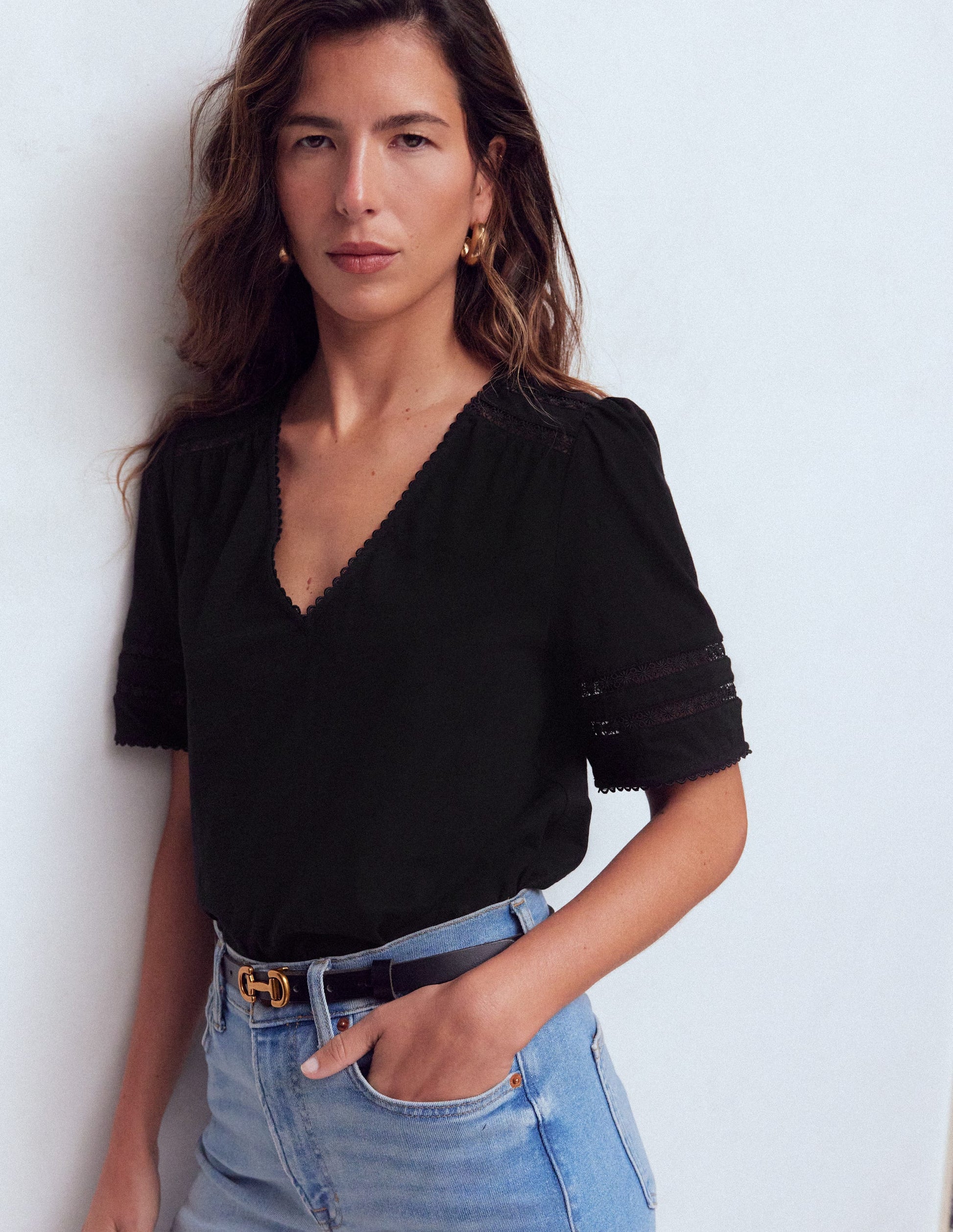 Poppy Trim V Neck T-Shirt-Black-1