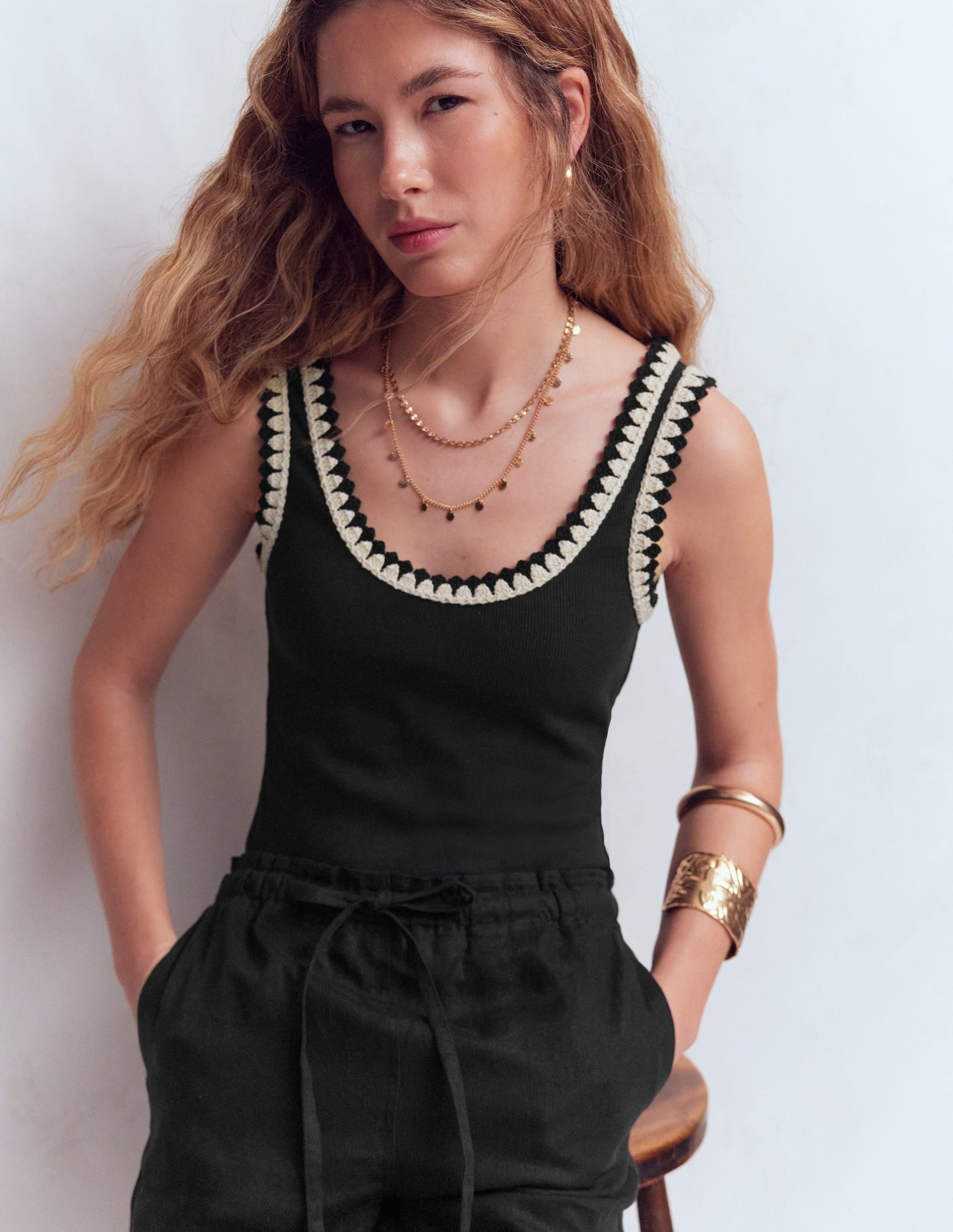 Maddie Trim Detail Vest-Black-1