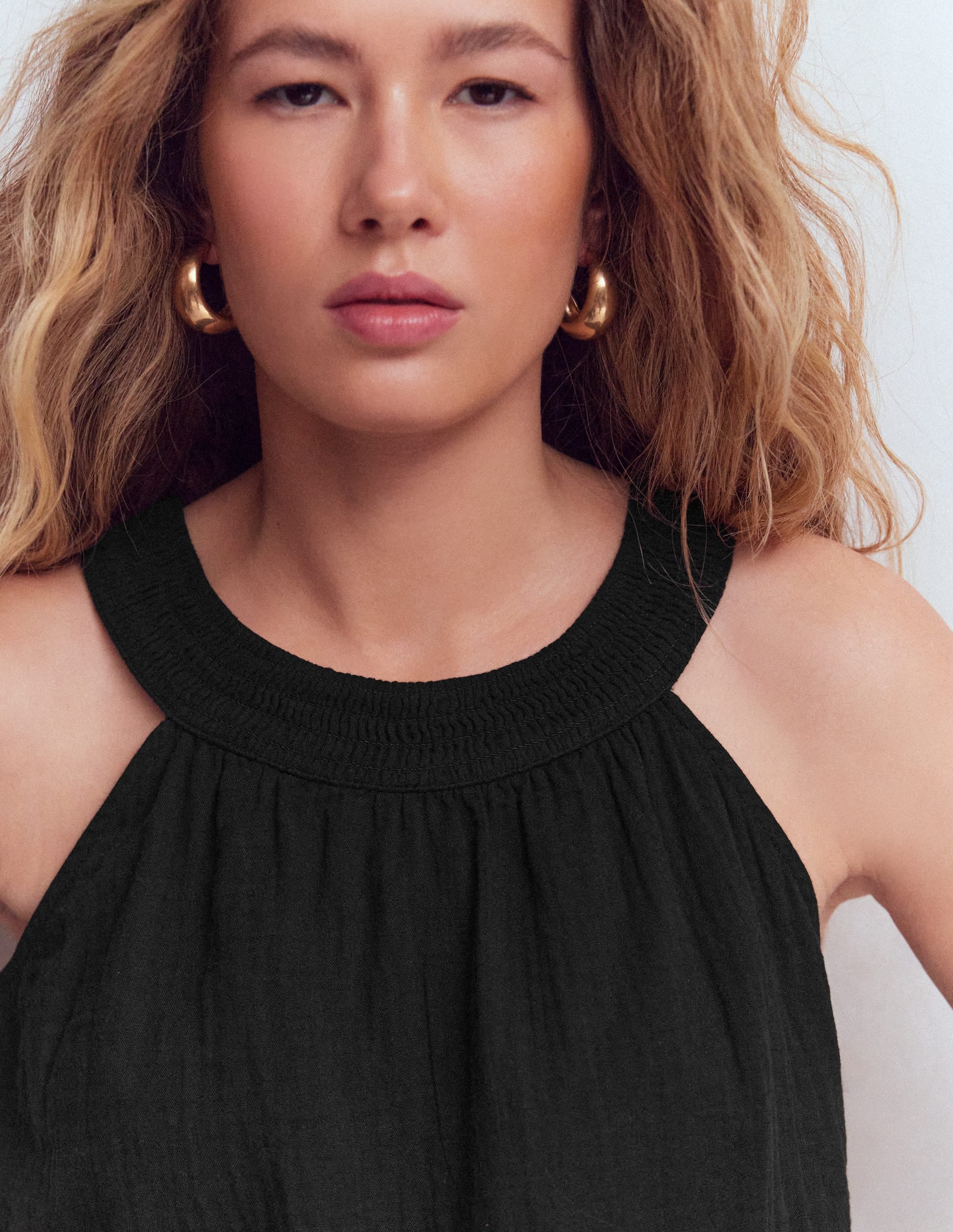 Halter-neck Double Cloth Top-Black - Image 2