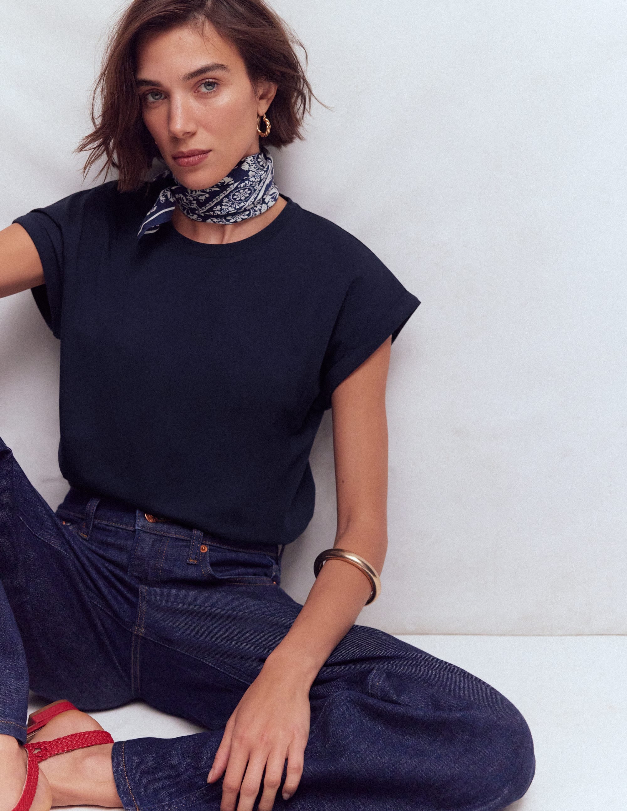 Turn Back T-shirt-Navy - Image 1