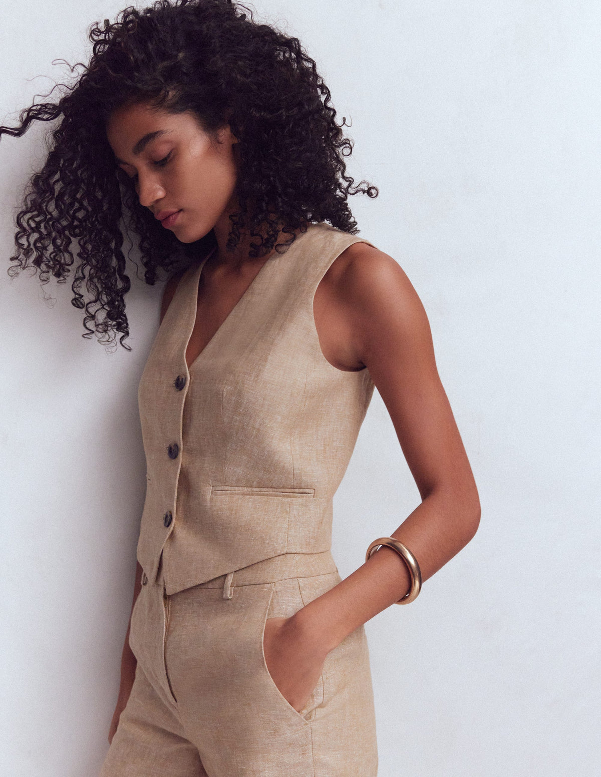 Linen V-Neck Waistcoat-Amphora, Chambray - Image 4