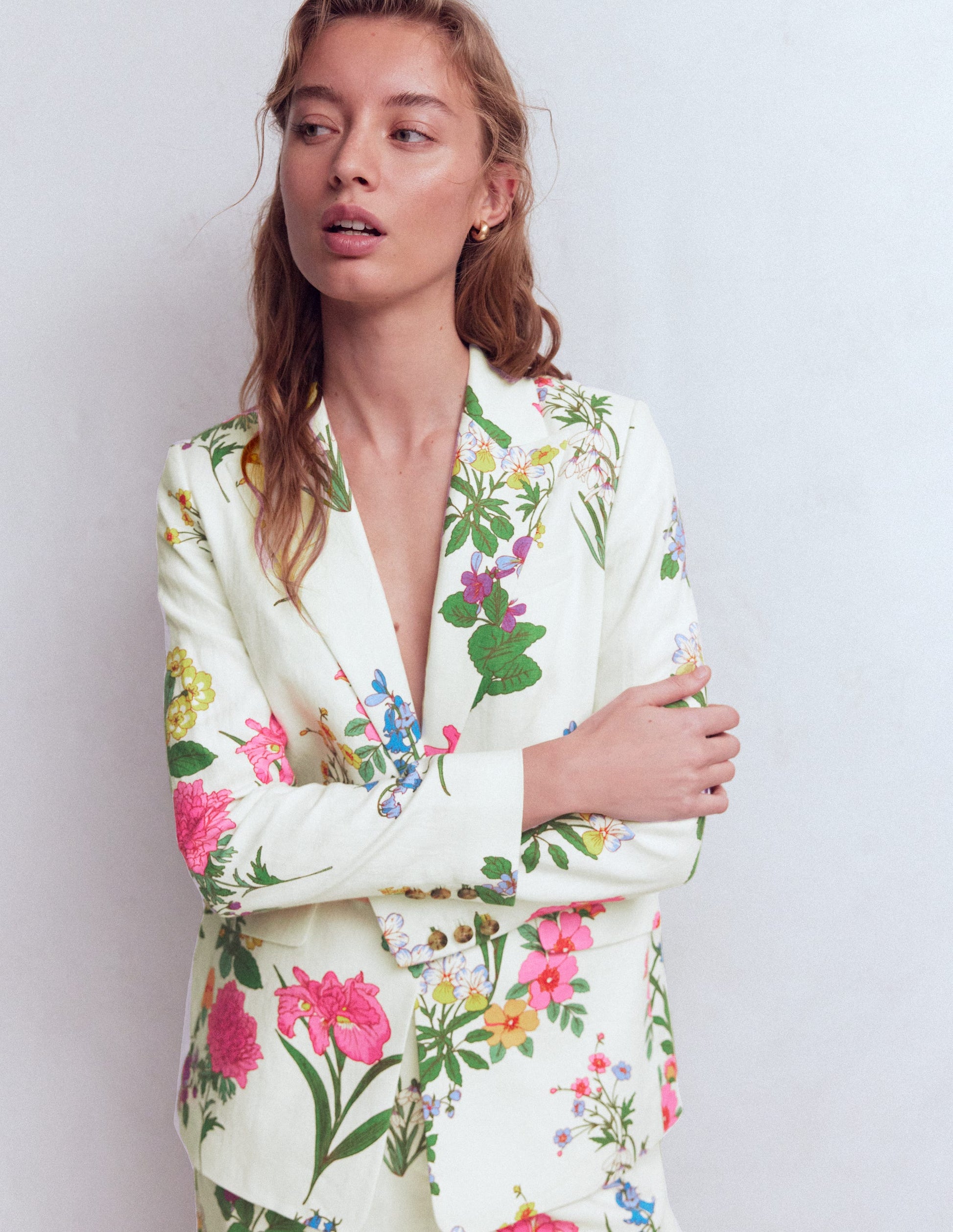 Woodbridge Linen Blazer-Ivory, Delicate Blossom-5