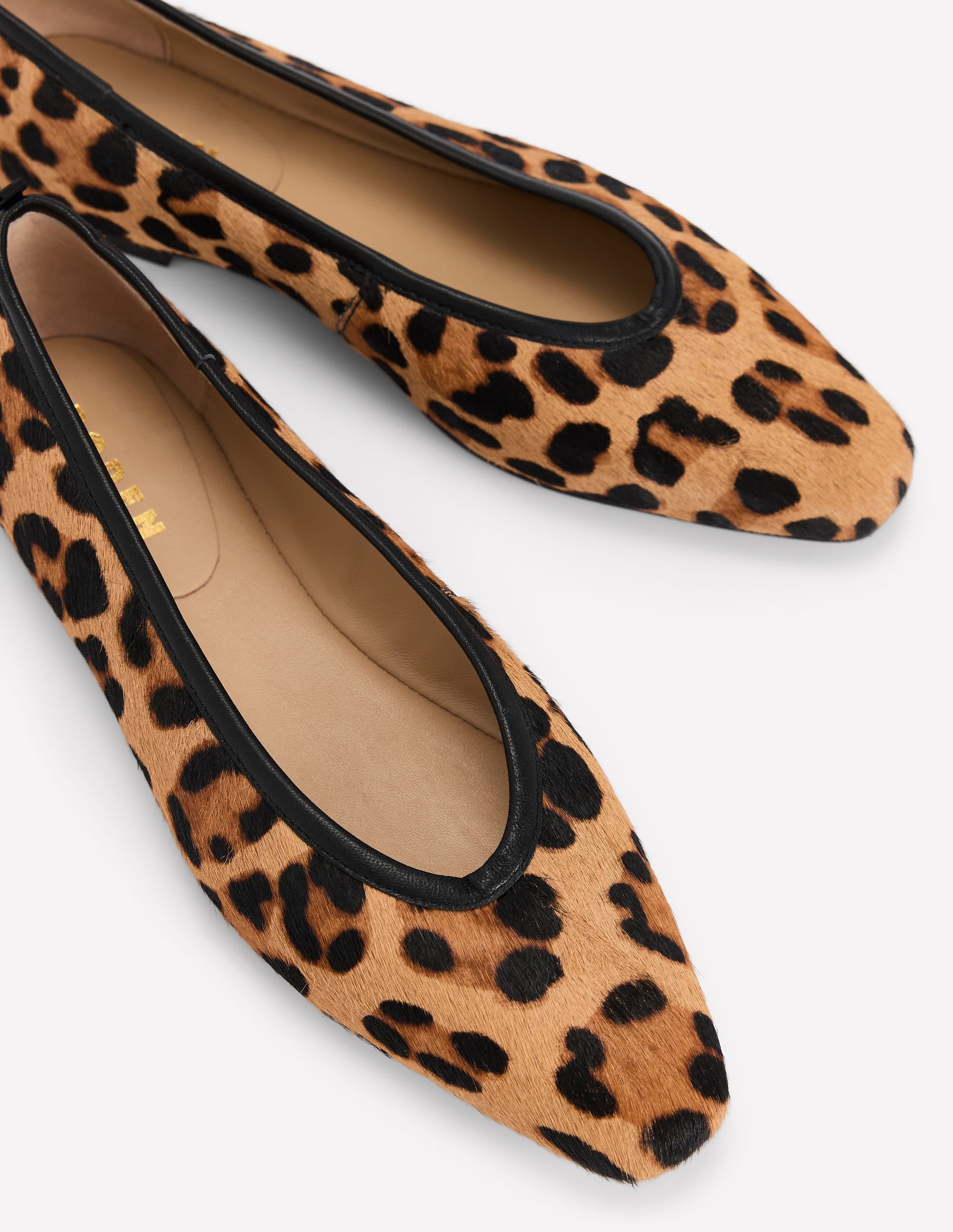 Nadia Chisel Toe Flats-Classic Leopard - Image 4