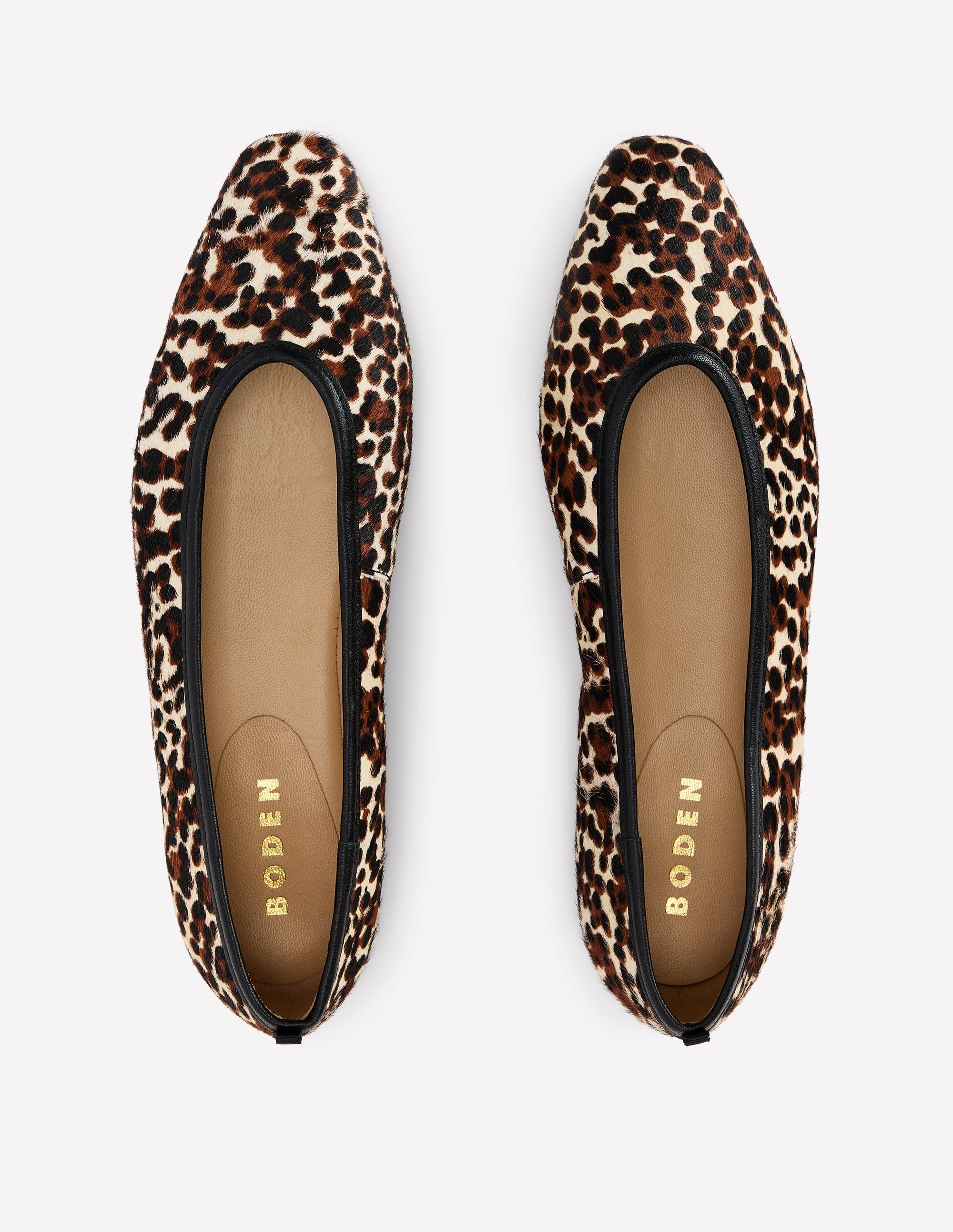 Nadia Chisel Toe Flats-Black/Ivory - Image 5