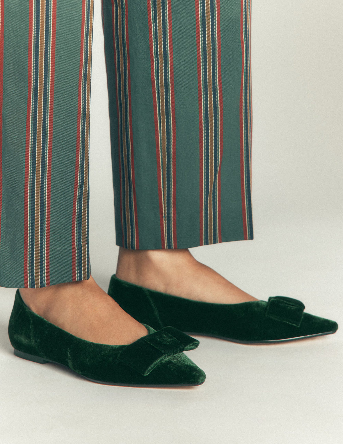 Nigella Bow Pointed Flats-Midnight Emerald - Image 2