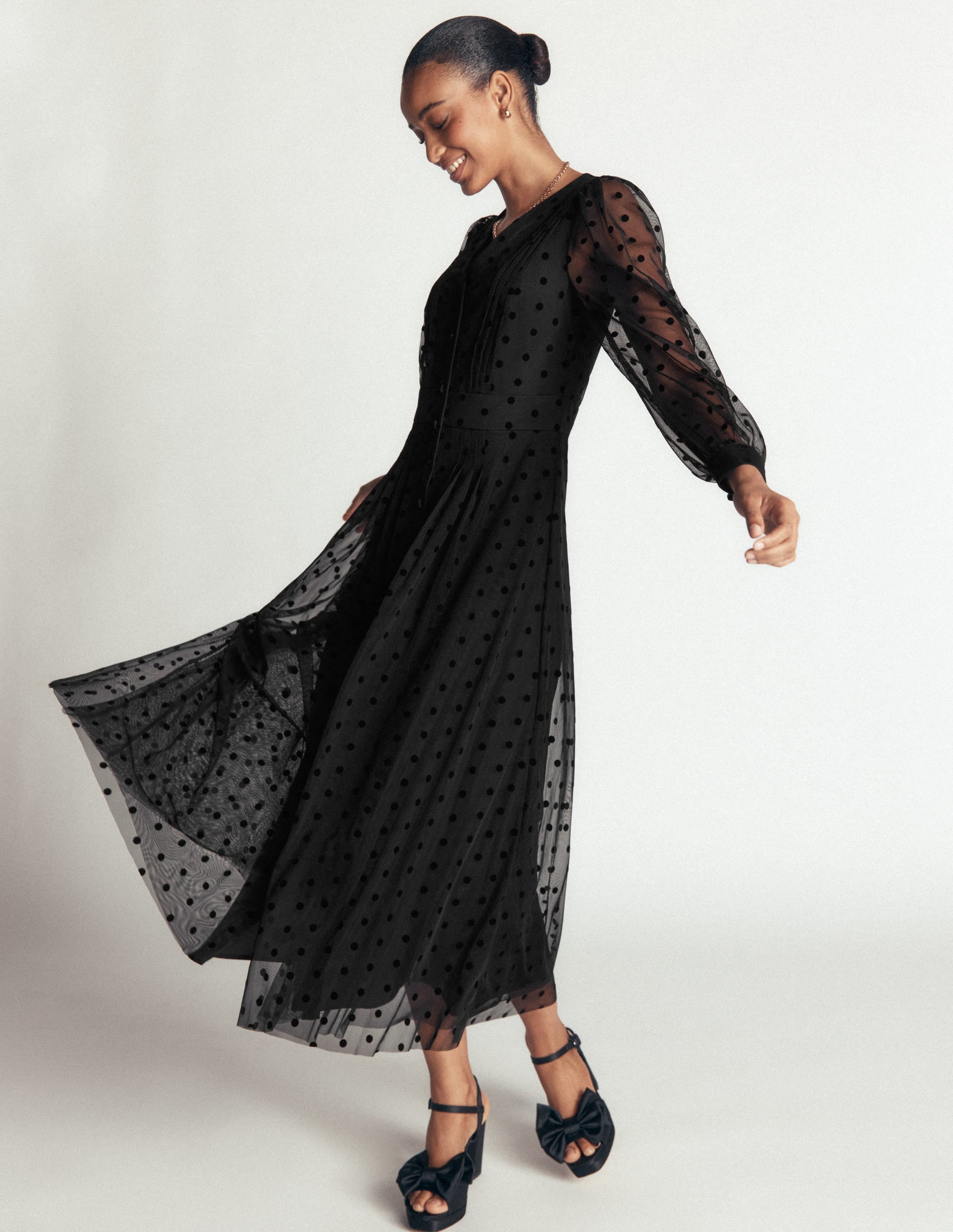 Pleated Tulle Midi Dress-Black - Image 4