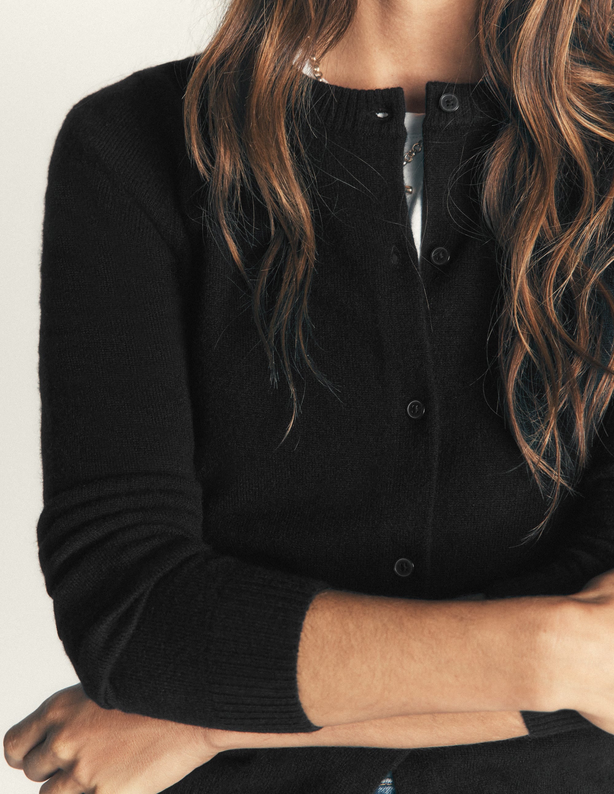 Elsie Cashmere Crew Cardigan-Black - Image 2