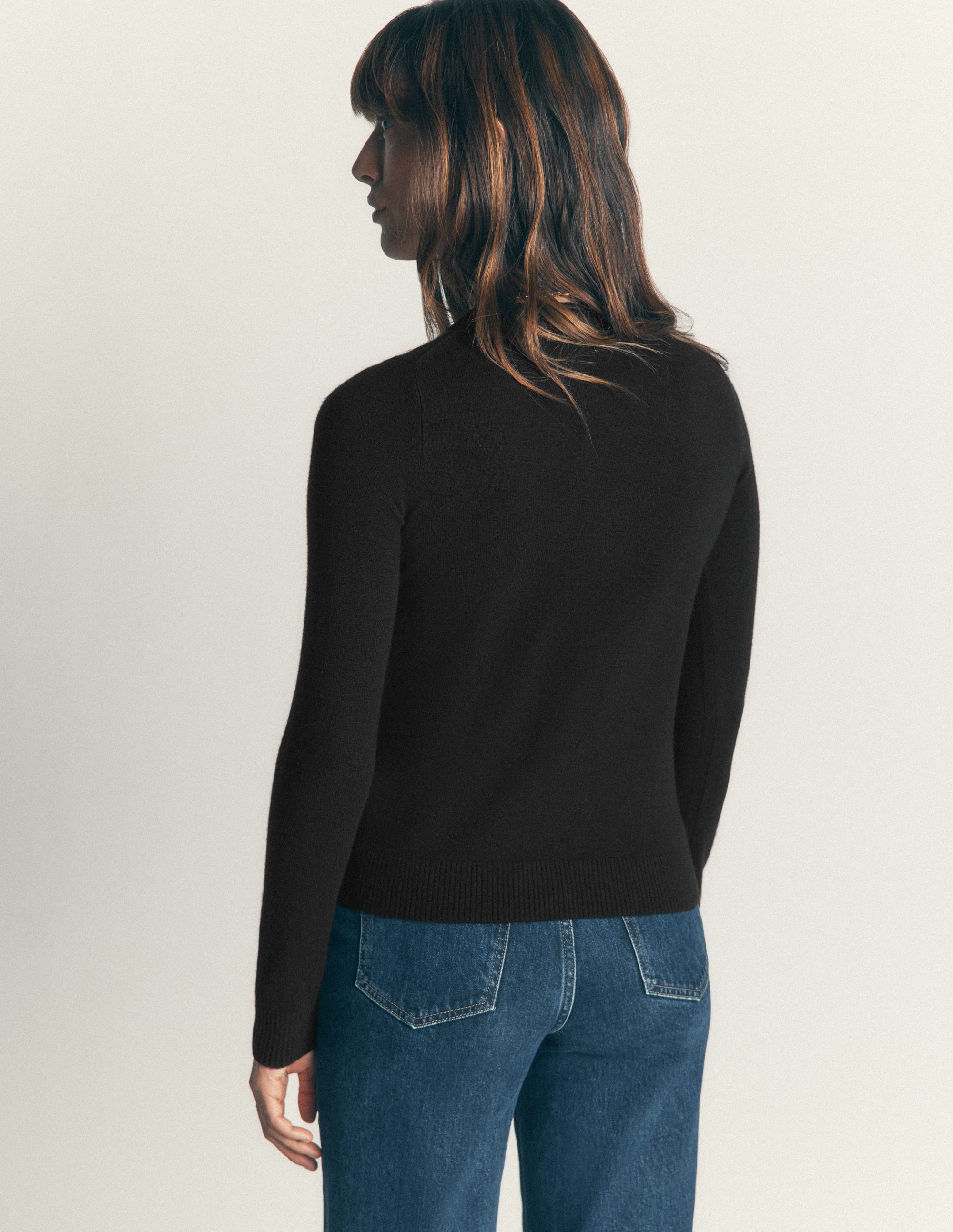 Elsie Cashmere Crew Jumper-Black - Image 3
