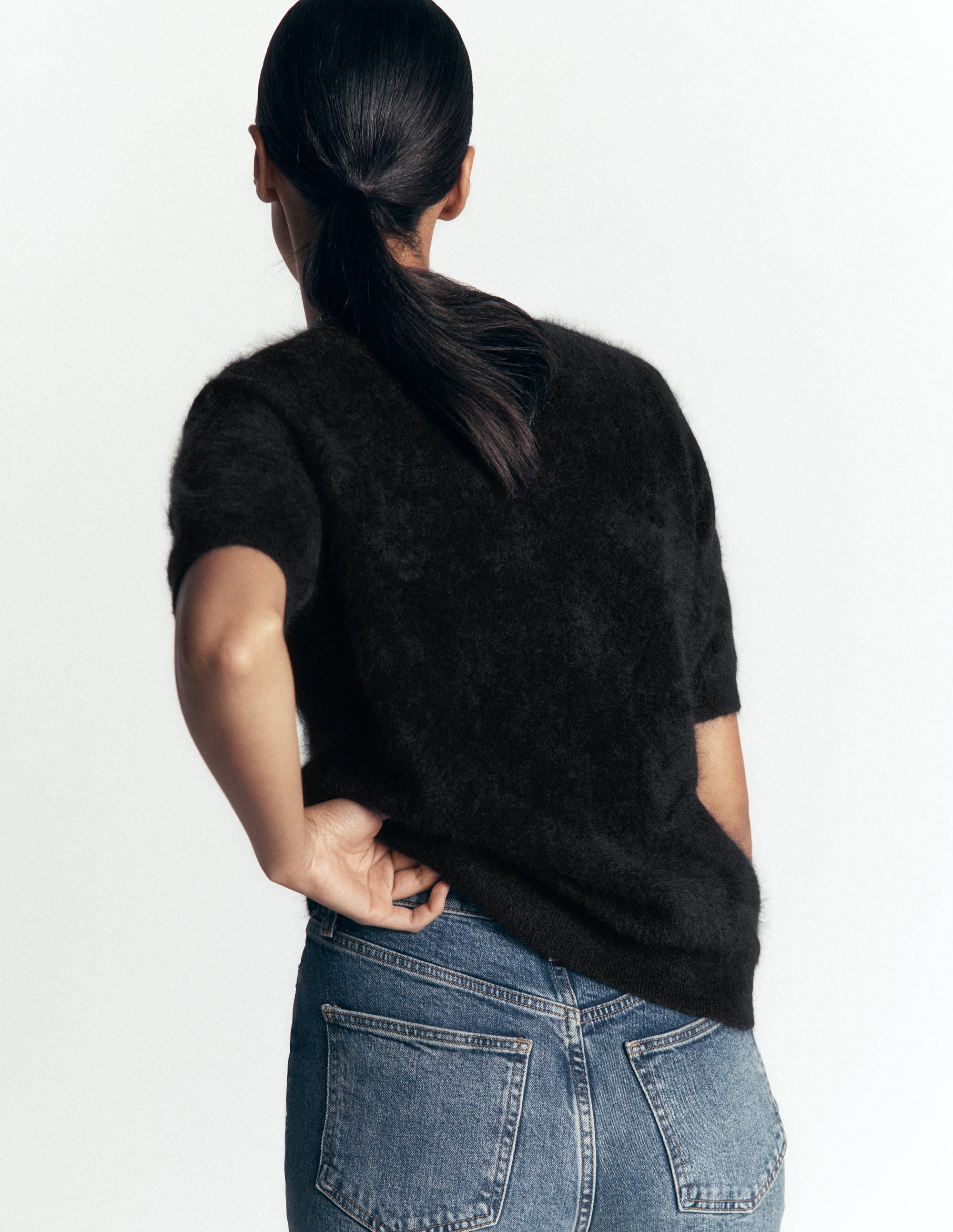 Kat Brushed Cashmere T-shirt-Black - Image 3