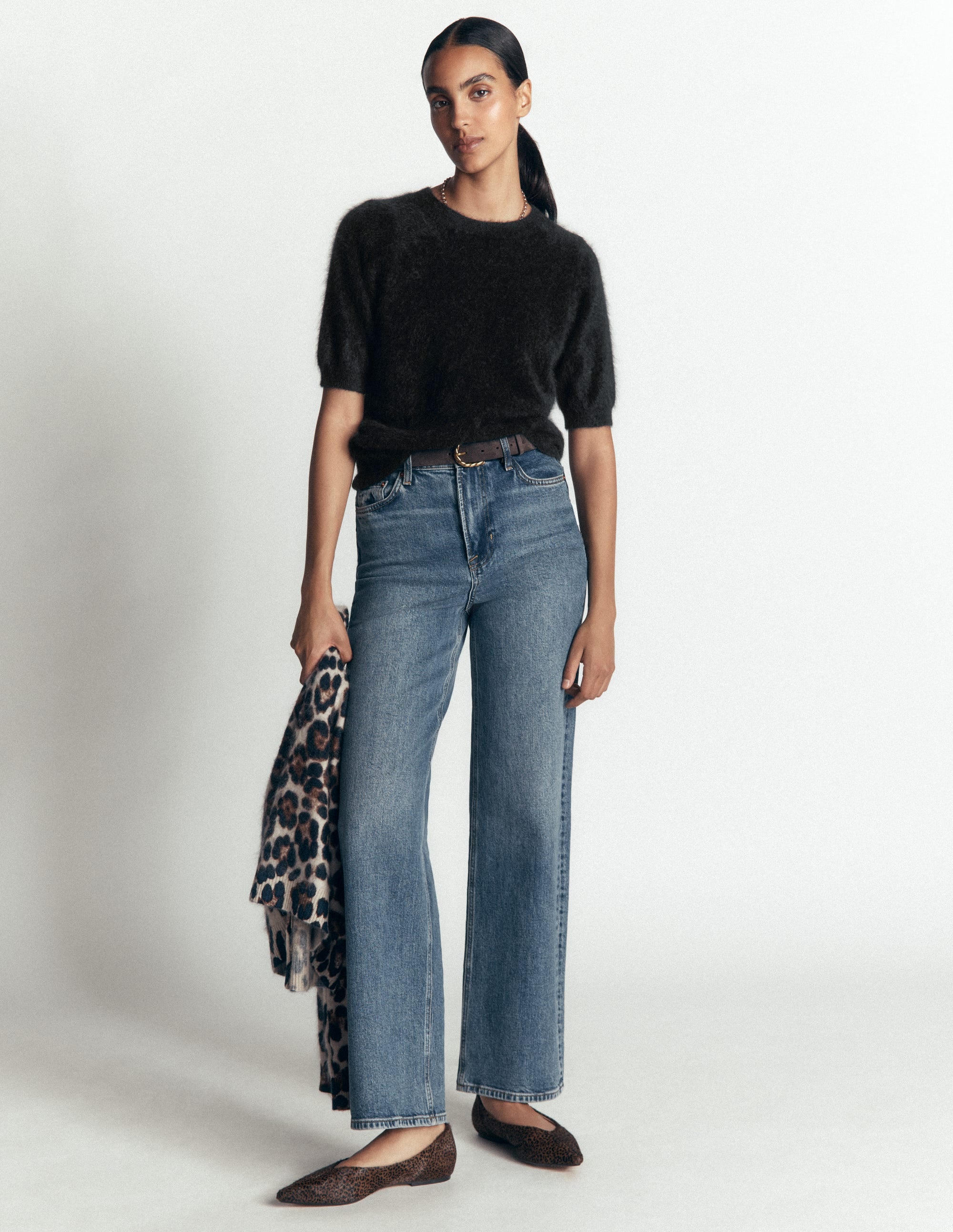 Kat Brushed Cashmere T-shirt-Black - Image 4
